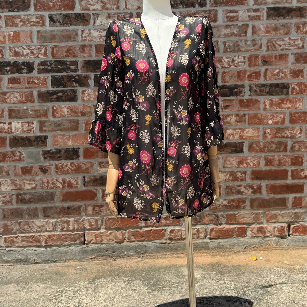 SOLD ELSEWHERE Target semisheer black floral kimono / S / Excellent condition - Picture 6 of 11